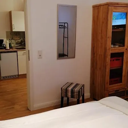 Aufmlohr - Appartement Mit 3 Schlafzimmern - In Leverkusen Hitdorf - Private Parkplaetze Vorhanden- Экстерьер фото