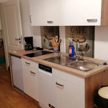 Aufmlohr - Appartement Mit 3 Schlafzimmern - In Leverkusen Hitdorf - Private Parkplaetze Vorhanden- Экстерьер фото