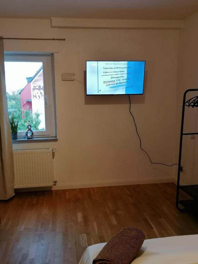Aufmlohr - Mit 3 Schlafzimmern - In Hitdorf - Neu Renoviert Apartment Leverkusen